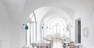 Hotiday Santorini Sea View
