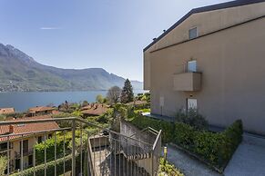 Open View Apartment by Wonderful Italy