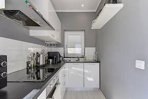 Open View Apartment by Wonderful Italy