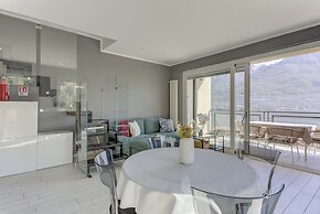 Open View Apartment by Wonderful Italy