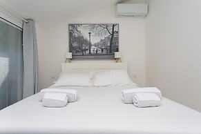 Open View Apartment by Wonderful Italy