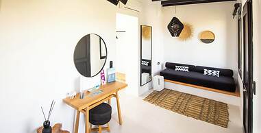 Hotiday Suites Mykonos