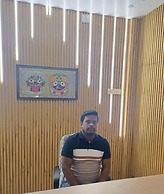 DJ Palace Puri