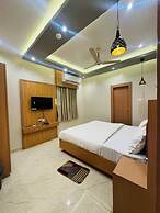 DJ Palace Puri