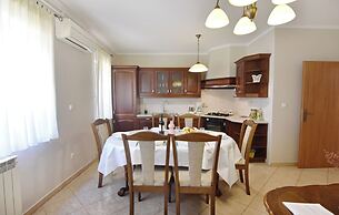Spacious Ground-floor Flat in Umag