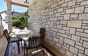 Spacious Ground-floor Flat in Umag