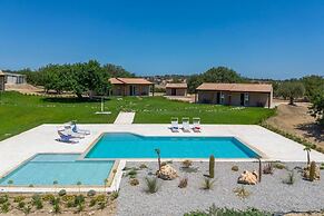 ISULA TRAVEL - Panoramic Relax Lodges