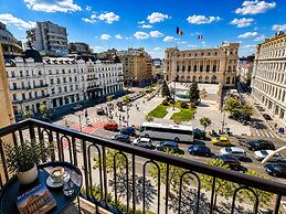 Victoriei Studio Old City