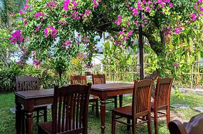 Sweet Daisy Retreat
