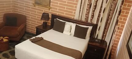 The Big Five Lodge
