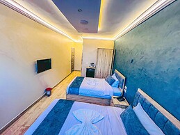 luxury oriental pyramids inn
