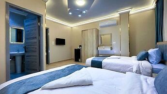 luxury oriental pyramids inn