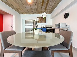 609 Condado Ave