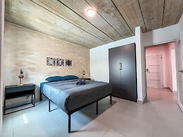 609 Condado Ave