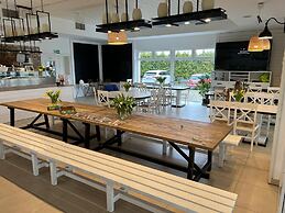 Large, Comfortable Apartment With a Terrace
