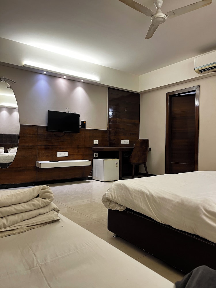 Hotel Shiv Sagar NX