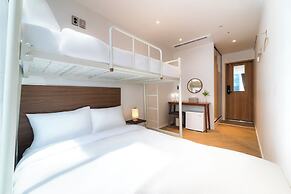 HOTEL LETS ABOVE