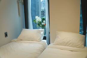 HOTEL LETS ABOVE