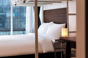 HOTEL LETS ABOVE