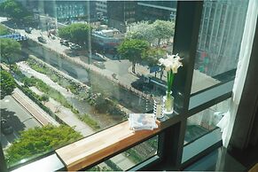 HOTEL LETS ABOVE