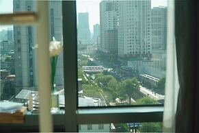HOTEL LETS ABOVE