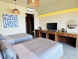 SUNSHINE BEACH RESORT