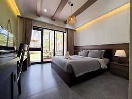 SUNSHINE BEACH RESORT