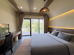SUNSHINE BEACH RESORT