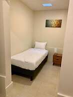 Peninsula Hostel