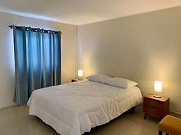 Peninsula Hostel