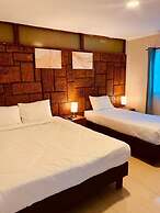 Peninsula Hostel