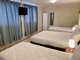 Peninsula Hostel