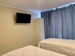 Peninsula Hostel