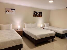 Peninsula Hostel