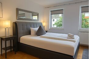 BoardingHouse - Studios & Apartments