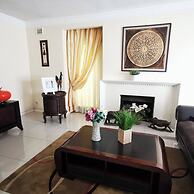 Spacious 4BR Home Pool & Balconies Krantzkloof