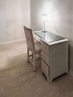 Executive Studio