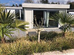 Enigma Lounge Chalet With Swimming Pool