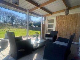 Enigma Lounge Chalet With Swimming Pool