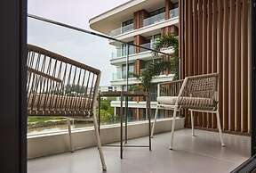 Beachfront Paradise 189/381