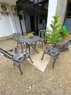 Sipalay Cozy Garden Stay