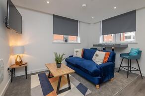 Thornhill House by Guestz