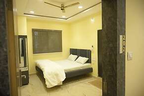 Hotel Nemi Residency
