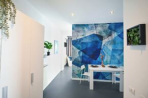 Urban Elegance Stylish Central Stay