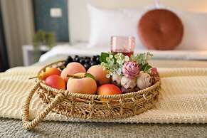 Urban Elegance Stylish Central Stay