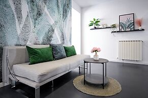 Urban Elegance Stylish Central Stay