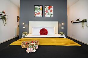 Urban Elegance Stylish Central Stay