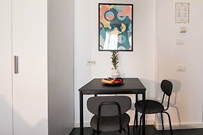 Urban Elegance Stylish Central Stay