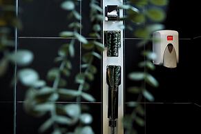 Urban Elegance Stylish Central Stay