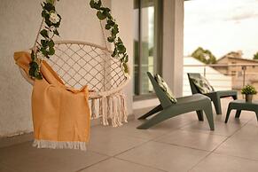 Urban Elegance Stylish Central Stay